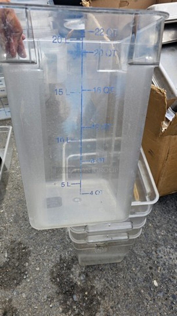 Lot of 5 Square Food Storage Containers - 22 Quart
*No lids* - Image 3 of 3