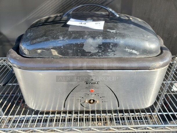 Rival 20qt Roaster Oven. Missing Knob - Image 1 of 4