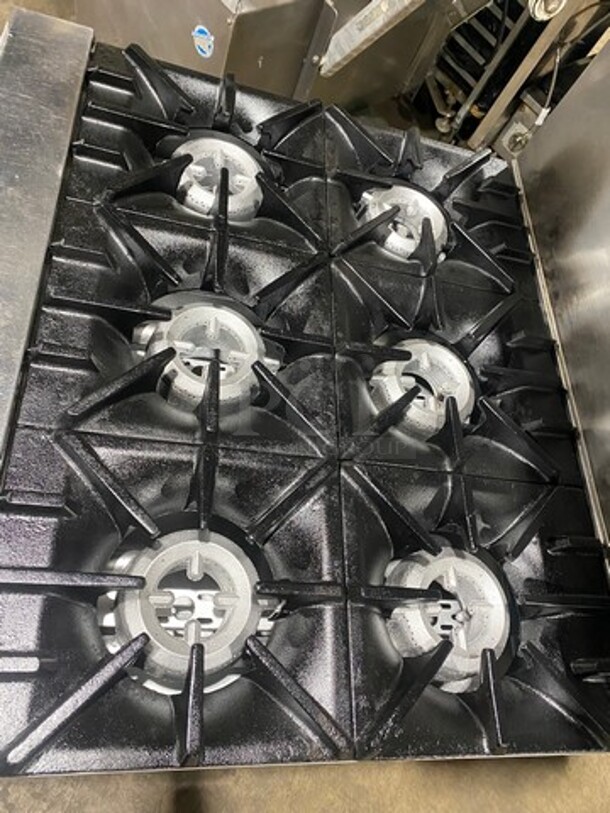 Sunfire Commercial Natural Gas Powered 6 Burner Stove! With Raised Back Splash And Salamander Shelf! With Oven Underneath! All Stainless Steel! On Casters! - Image 5 of 8