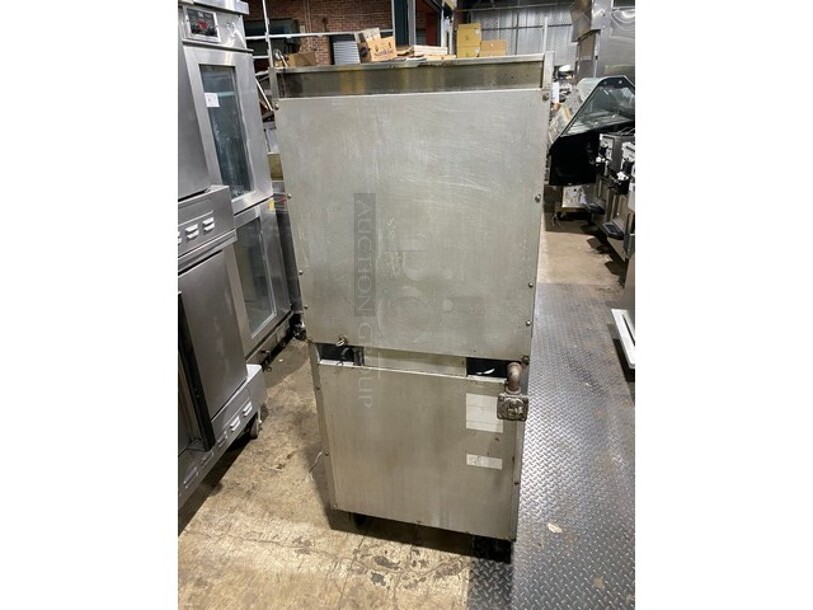 Nice! Extra Clean! Southbend All Stainless SteelNatural Gas Powered 4 Burner Oven/Range With Raised BackSplash! With Oven Underneath! On Caster Wheels! Working When Removed!  - Image 2 of 9