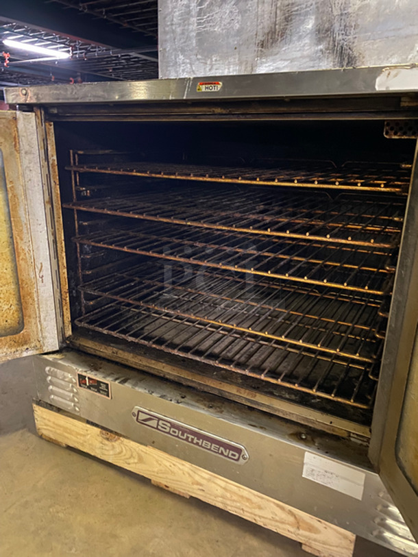 Southbend Commercial Natural Gas Powered Convection Oven! With 2 View Through Doors! With Metal Oven Racks! All Stainless Steel! SL Series! - Image 5 of 7