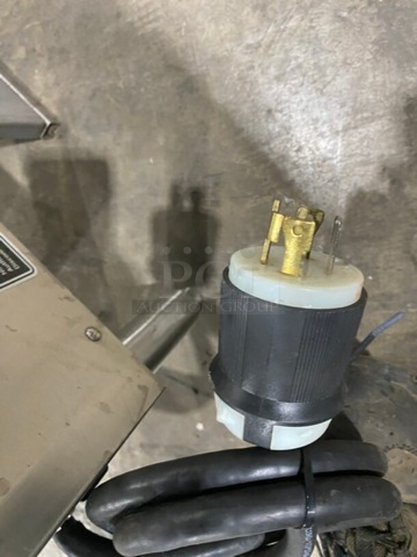 Bunn Commercial Countertop Hot Beverage Dispenser! Model: IMIX5 SN: IMIX045758 120/208/240V 60HZ 1 Phase - Image 8 of 8