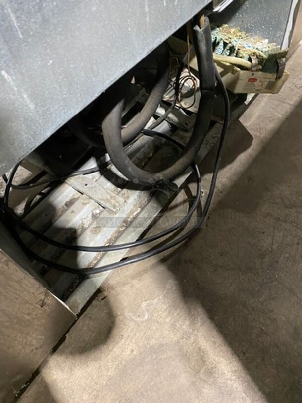 2007 Leader Commercial 2 Door Reach In Cooler Merchandiser! With View Through Doors! With Poly Coated Racks! All Stainless Steel! Model: LS48SSC SN: PQ033403 115V 60HZ 1 Phase - Image 9 of 9