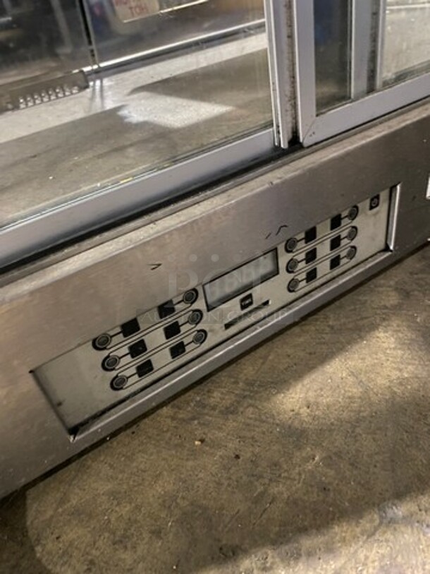 Vendo Commercial Countertop Food Warming Display Case! Glass All Around Showcase Style! Rear Access Doors! All Stainless Steel! Model: HFDC00001 SN: 1372164 115V 60HZ 1 Phase - Image 5 of 8
