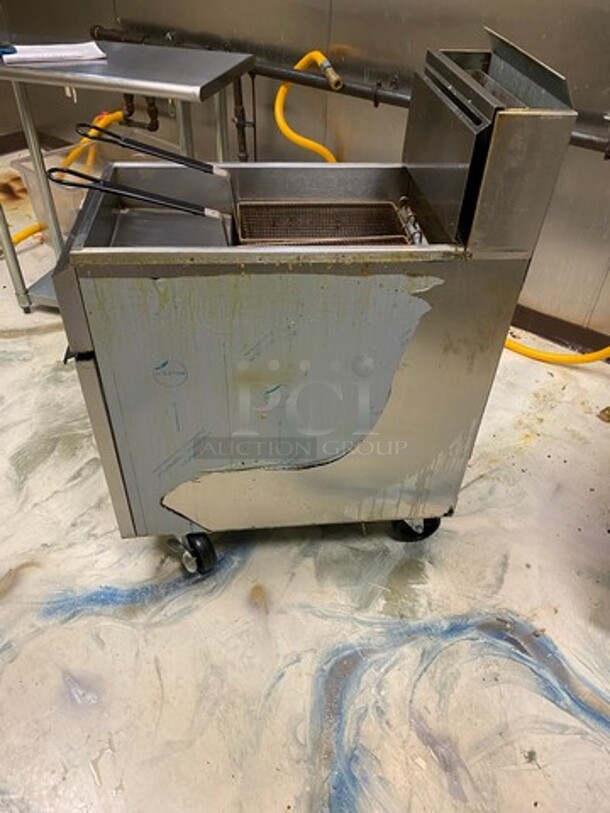 LATE MODEL! 2022 Asber Commercial Natural Gas Powered Deep Fat Fryer! With Metal Frying Baskets! With Backsplash! All Stainless Steel! On Casters! WORKING WHEN REMOVED! Model: AEF4050 - Image 2 of 9