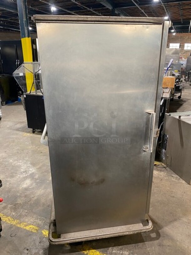 Carter Hoffmann Commercial Insulated Heated Food Transport Cabinet! All Stainless Steel! On Casters! Model: PH1825 SN: 16415380100156030F05 120V - Image 2 of 7