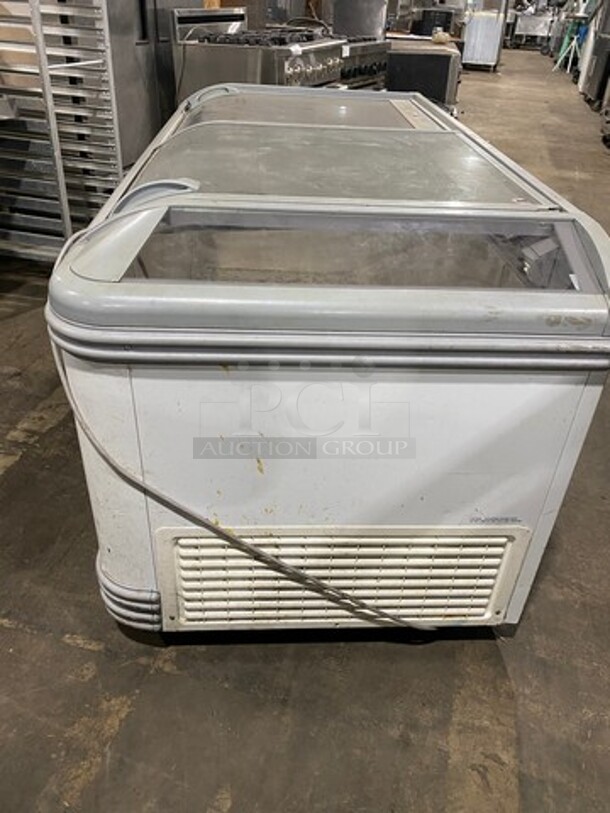 AHT Commercial Reach Down Chest Freezer Display Merchandiser! - Image 2 of 10