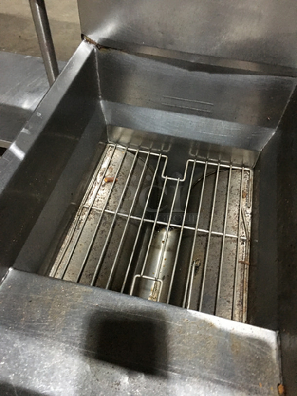 WOW! Frymaster Commercial Natural Gas Powered Deep Fat Fryer! All Stainless Steel! On Casters! Model: GF14SD - Image 4 of 7