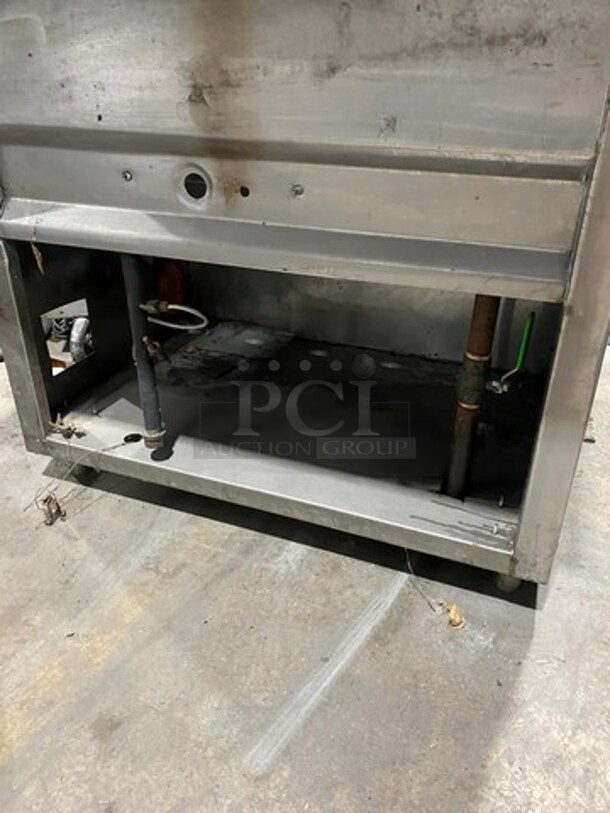 Commercial Gas Powered Steam Table! All Stainless Steel! On Legs! - Image 6 of 7