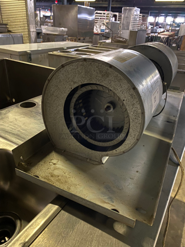 Gentec Commercial Convection Motor! Model: F48J49C26 SN: 10714M1 115V 60HZ 1 Phase - Image 2 of 5