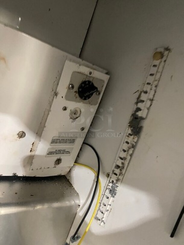 True Commercial Single Door Lowboy/Worktop Freezer! With Back Splash! All Stainless Steel! Model: TWT27F SN: 7698538 115V 60HZ 1 Phase - Image 7 of 10