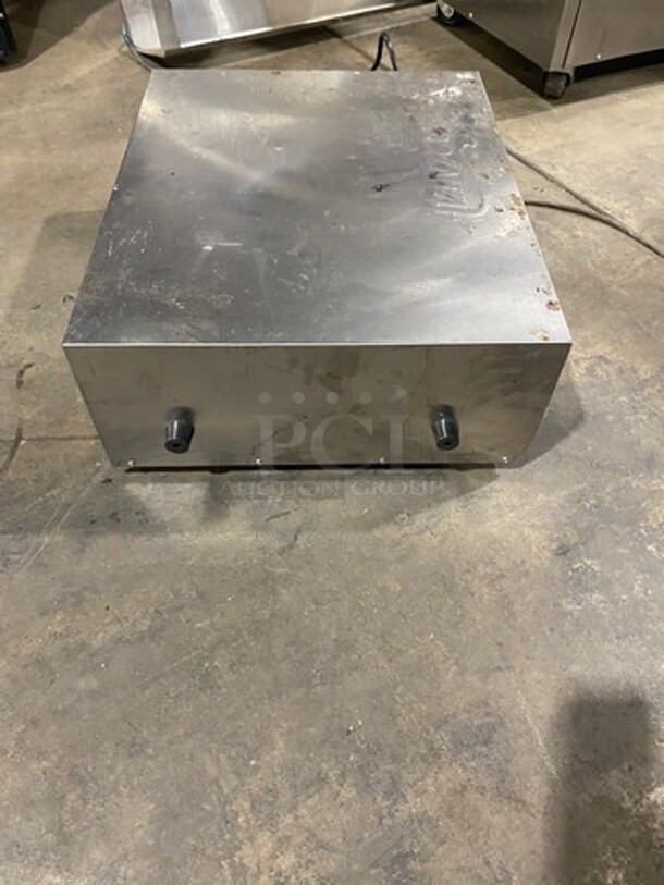 Avantco Commercial Countertop Powered Pizza/ Snack Oven! Model: 177CPO16TSGL SN: CPO16TSGL20050025 120V! Working! - Image 2 of 8