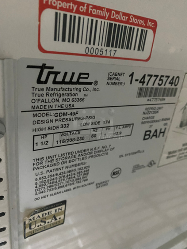 COOL! True 2 Door Reach In Freezer Merchandiser! With View Through Doors! With Poly Coated Racks! On Casters! Model: GDM49F SN: 14775740 115/208/230V 60HZ 1 Phase - Image 8 of 9