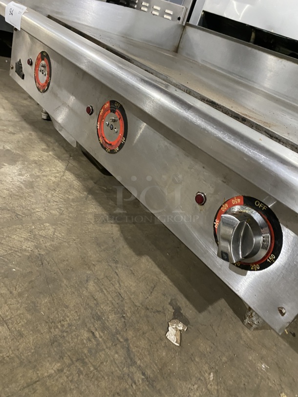 Star Max Commercial Countertop Electric Powered 36 Inch Flat Top Griddle! With Back And Side Splashes! All Stainless Steel! On Samll Legs! - Image 6 of 7