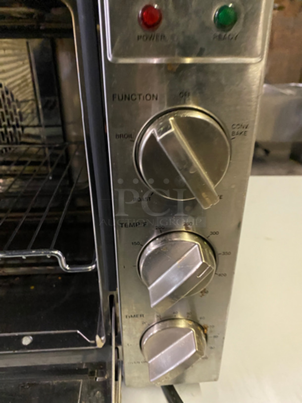 Waring Commercial Countertop Half Size Convection Oven! With Metal Oven Racks! With View Through Door! All Stainless Steel! Model: WCO500X 120V 60HZ - Image 6 of 8