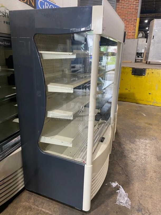 AHT Commercial Refrigerated Open Grab-N-Go Display Case! Model: ACXLULLED SN: 30456200000584 208/230V 60HZ 1 Phase - Image 4 of 9