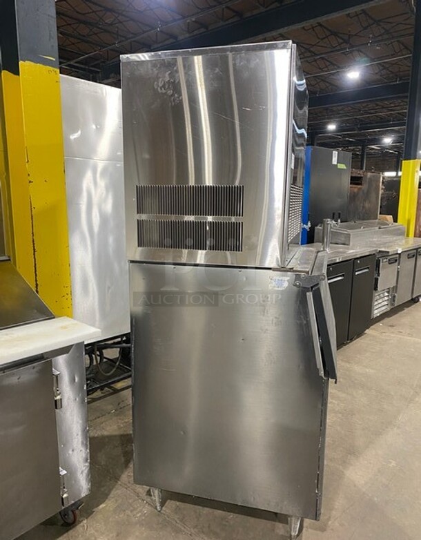 Kold Draft Commercial Ice Making Machine! On Commercial Ice Bin! All Stainless Steel! On Legs! Model: G1564AC 208/230V 1 Phase - Image 3 of 8