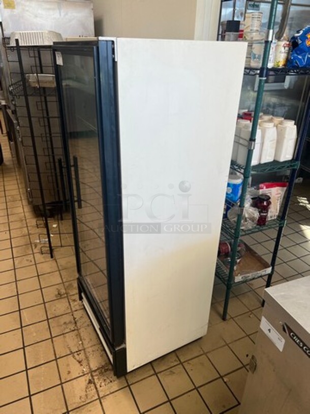 True Commercial Single Door Reach In Cooler Merchandiser! With View Through Door! Poly Coated Racks! WORKING WHEN REMOVED! Model: GDM12 SN: 13514645 115V 60HZ 1 Phase - Image 3 of 7