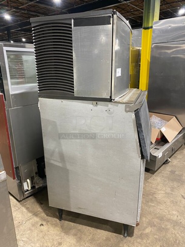 Manitowoc Commercial Ice Making Machine! With Commercial Ice Bin Underneath! All Stainless Steel! Model ID0502A161D Serial 1120025579! 115V 1Phase! On Legs! - Image 3 of 9