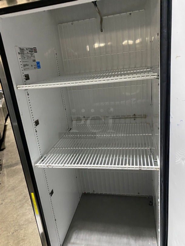 True Single Door Reach-In Freezer! With Poly Coated Racks! Solid Stainless Steel! On Casters! Model: T23F SN: 7778865 115V 60HZ 1 Phase - Image 5 of 9