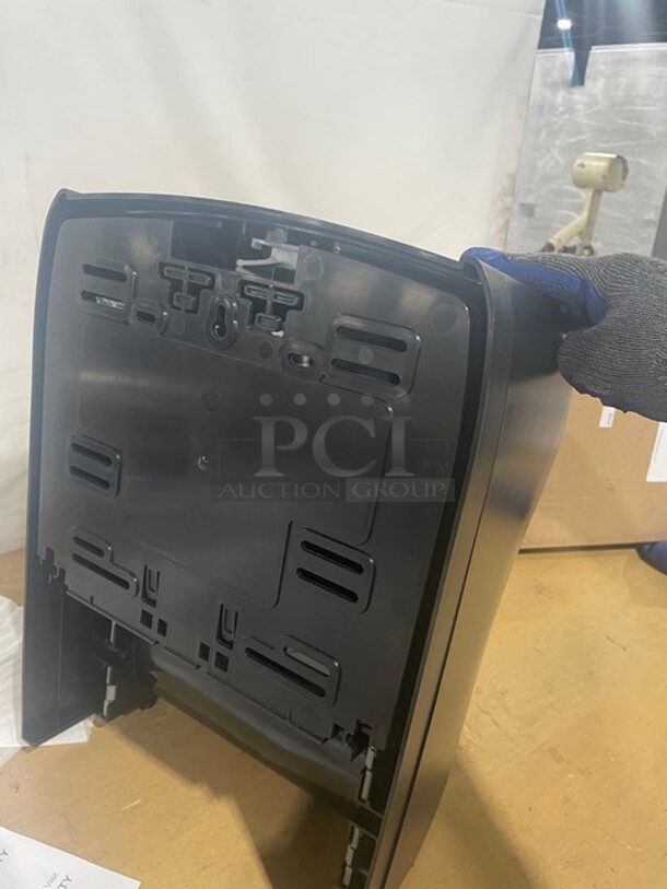 Locor Mechanical Hands-Free Roll Dispenser! MODEL D68006 - Image 6 of 8