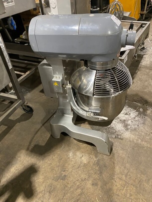 GREAT! Adcraft Commercial 20QT Planetary Mixer! With Mixing Bowl And Bowl Guard! With Whisk, Paddle, And Spiral Hook Attachments! Model: PM20 SN: 1605204 120V 60HZ 1 Phase - Image 3 of 9