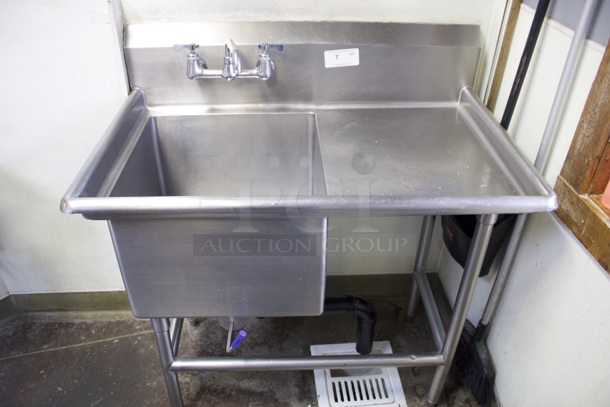 COMPLETE! Advance Tabco 94-61-18-18R One Compartment Sink with Right Drainboard. Includes: Twist Handle Waste Valve and Bowl: 18 wide x 24