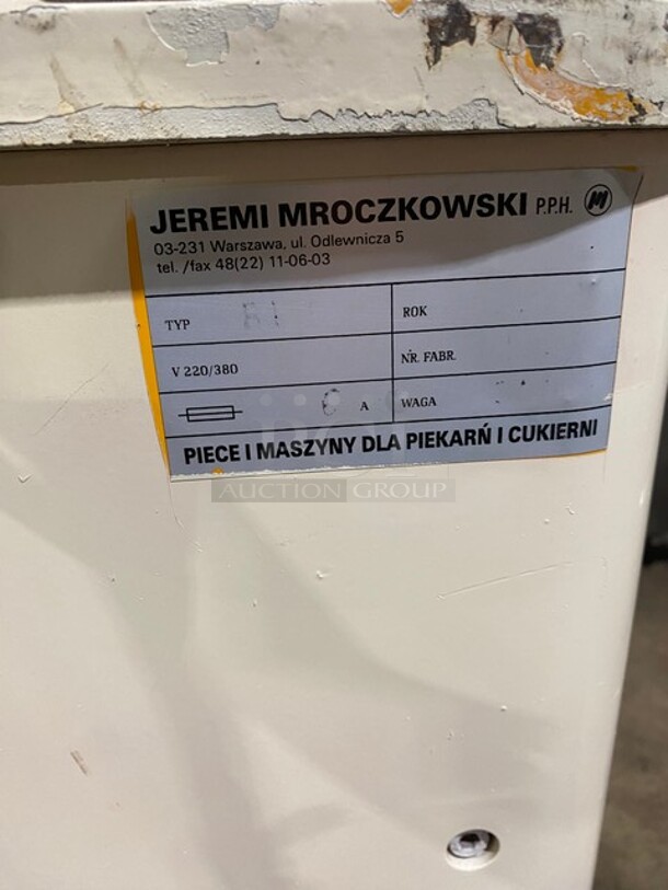 Jeremi Commercial Floor Style Heavy Duty Bunn Divider & Rounder! 220v - Image 8 of 9