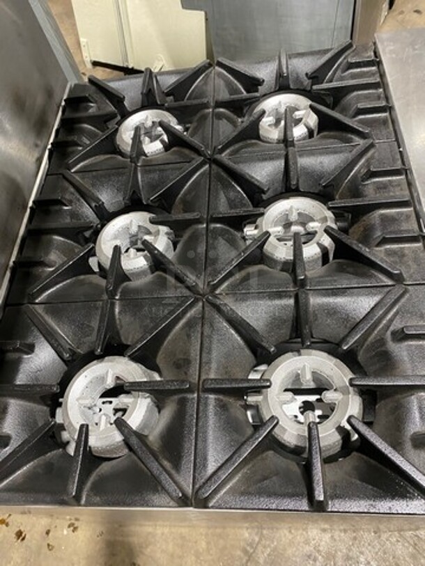 Sunfire Commercial Natural Gas Powered 6 Burner Stove! With Raised Back Splash And Salamander Shelf! With Oven Underneath! All Stainless Steel! On Casters! - Image 5 of 9