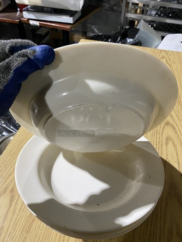 Assorted White Round Chinaware Plates! 10 X Your Bid!  - Image 4 of 10