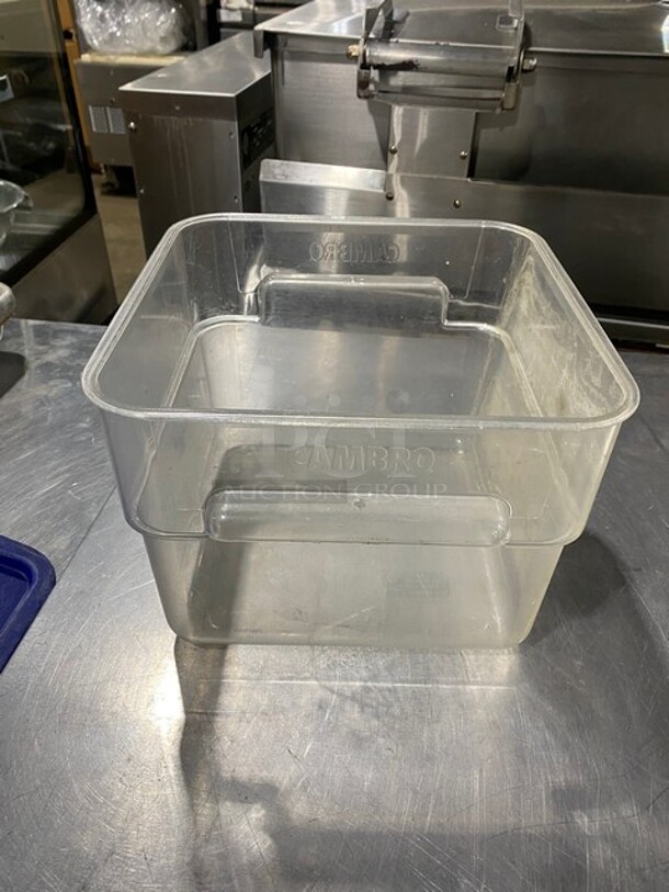 Cambro Polycarbonate Clear Food Storage Containers! With Handles! Model: 12SFSCW! All One Money! - Image 2 of 5