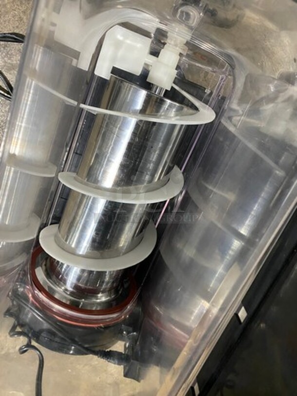 NICE! Omega Commercial Countertop 2 Flavor Slushie/ Frozen Beverage Dispenser! Model: OFS20 SN: 2FS15100110 120V 60HZ 1 Phase - Image 5 of 9