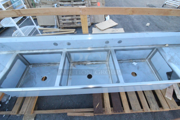 BRAND NEW SCRATCH & DENT! Regency 600S3302424S Spec Line 142" 14 Gauge Stainless Steel Three Compartment Commercial Sink with 2 Drainboards - 30" x 24" x 14" Bowls.  - Image 5 of 6