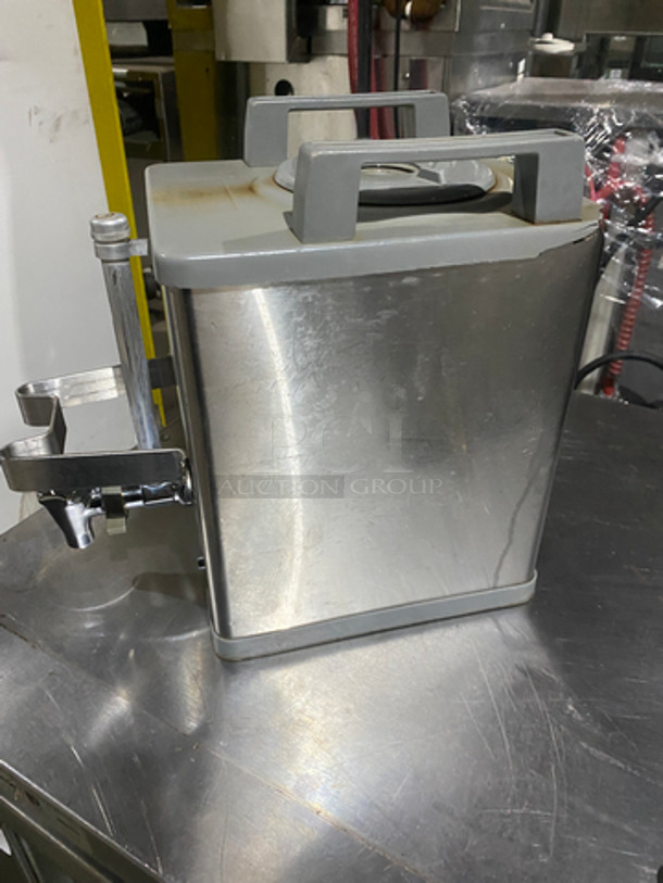 Bunn Commercial Countertop Satellite Coffee Server! Model: SH-S SERVER SN: TS00343691 - Image 2 of 6