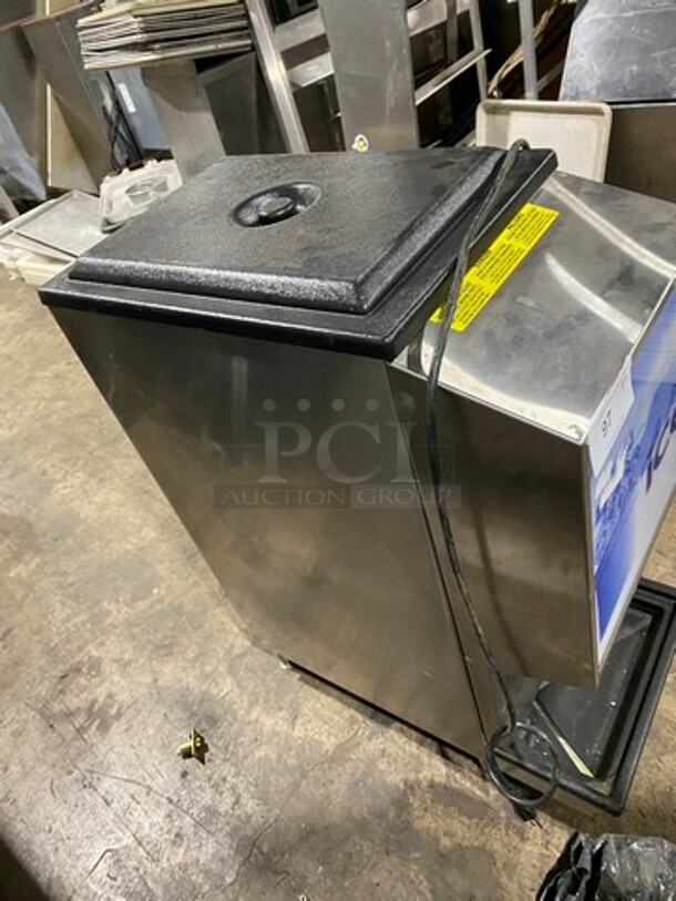Manitowoc Commercial Countertop Ice Dispenser! All Stainless Steel! On Small Legs! Model: M90 SN: 610196452 115V 60HZ 1 Phase - Image 2 of 8