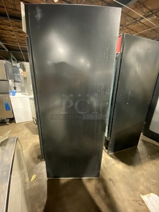 Beverage Air Commercial Single Door Reach In Cooler Merchandiser! With View Through Door! Poly Coated Racks! Model: M27 SN: 647699 115V 60HZ 1 Phase - Image 4 of 8