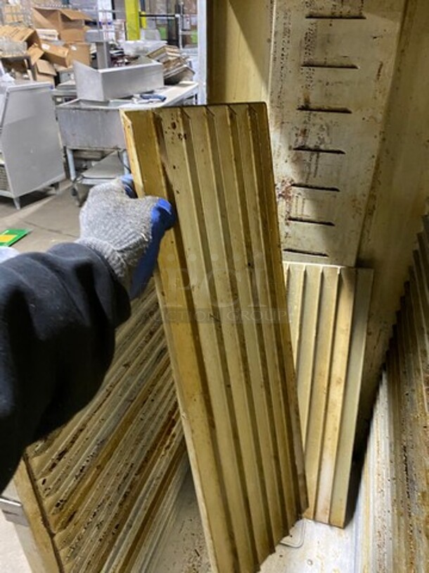 Wear Ever Commercial Warmer/ Proofer Cabinet! Holds Full Size Trays! All Stainless Steel! Model: 5950 - Image 5 of 11