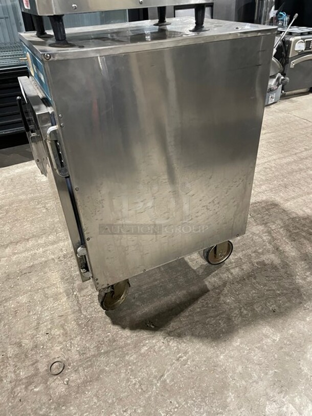 Alto-Shaam Commercial Food Warmer/Heated Holding Cabinet! All Stainless Steel! With Built In Pan Racks! On Legs! 125V! Model: 500-S SN: 60519-0798! - Image 2 of 8