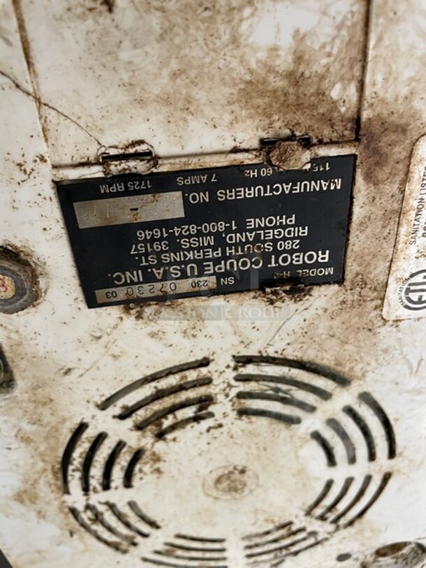 Robot Coupe Commercial Countertop Single Speed Combination Food Processor! 115V! Model: R-2 SN: 230 07230 03! - Image 7 of 8