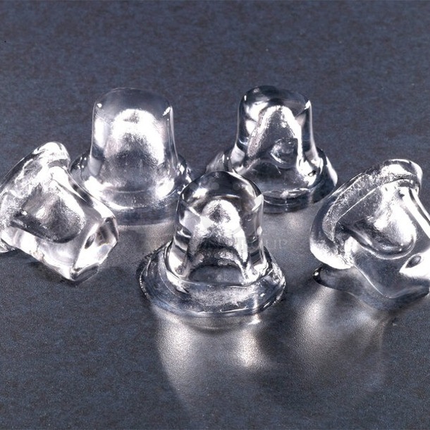 BRAND NEW SCRATCH & DENT! Hoshizaki AM-50BAJ 14 7/8" Air Cooled Undercounter Top Hat Cube Ice Machine - 51 lb. Power plug is bent. Right Side is dented. 	 - Image 2 of 7