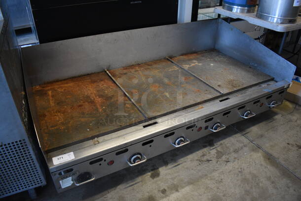 LATE MODEL! Vulcan MSA72 Stainless Steel Commercial Countertop Natural Gas Powered Flat Top Griddle w/ Thermostatic Controls. 162,000 BTU. 73x40x25 - Image 2 of 8