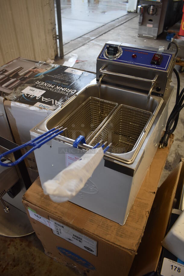 BRAND NEW IN BOX! Globe PF16E Stainless Steel 16 lb. Electric Countertop Fryer w/ 2 Metal Fry Baskets. 208/240 Volts, 1 Phase. 11x18x15. Tested and Working! - Image 2 of 6