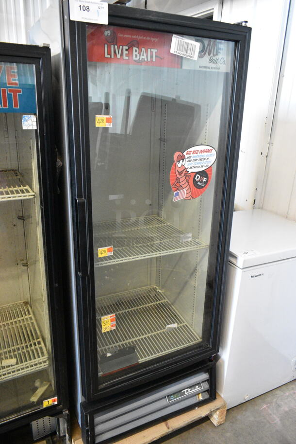 2017 True GDM-12-HC-LD Metal Commercial Single Door Reach In Cooler Merchandiser w/ Poly Coated Racks. 115 Volts, 1 Phase. Tested and Working! - Image 2 of 4