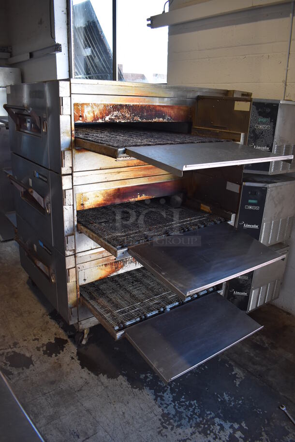 3 Lincoln Impinger 1622-000-U-K1819 Stainless Steel Commercial Electric Powered Conveyor Pizza Oven on Commercial Casters. New Elements Were Installed In All Decks 2 Years Prior To Removal. New Control Module Was Installed on the Bottom Deck 1 Week Prior to Removal. 120/208 Volts, 3 Phase. 80x62x67. 3 Times Your Bid! Pulled From a Working Environment! - Image 7 of 8