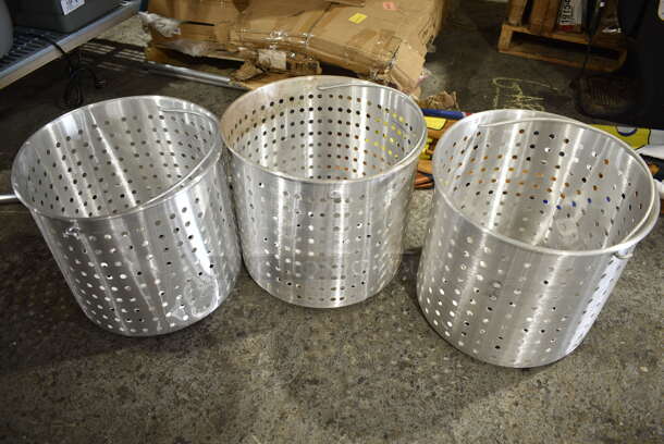 6 BRAND NEW! Winco Metal Steamer Pot Inserts Including ALSB-80, ALSB-40, ALSB-20. 6 Times Your Bid! - Image 2 of 8
