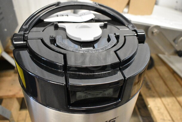 BRAND NEW SCRATCH AND DENT! 2024 Fetco L4D-20TLA Luxus 2 Gallon Stainless Steel Hands-Free Coffee Dispenser with Stand and Antimicrobial Handle - Image 5 of 6