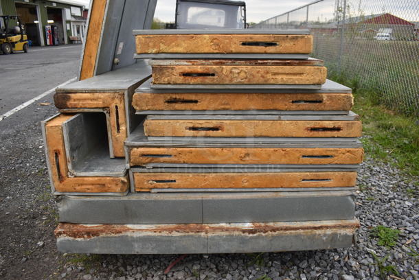 Norlake SELF CONTAINED Walk In Cooler Box w/ Copeland RSE4-0075-IAV-204 208/230 Volt, 1 Phase Compressor and Norlake CPB0751C 208-230 Volt, 1 Phase Condenser. 4'x6' Door, Two 2'x6'x Panels, Two 2.5'x6' Corner Panels, Two 3'x6' Panels, Two 1'x1'x6' Corner Panels, Two 4'x6' Ceiling Panels. Picture of the Unit Before Removal Is Included In the Listing. - Image 3 of 9