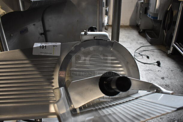 Globe G12 Stainless Steel Commercial Countertop Meat Slicer w/ Blade Sharpener. 115 Volts, 1 Phase. Tested and Working! - Image 2 of 6