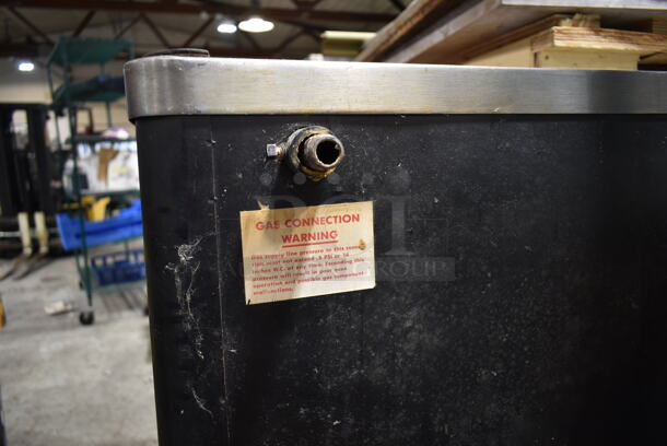 2 Blodgett Stainless Steel Commercial Natural Gas Powered Single Deck Pizza Ovens w/ Cooking Stones. 2 Times Your Bid! - Image 11 of 11