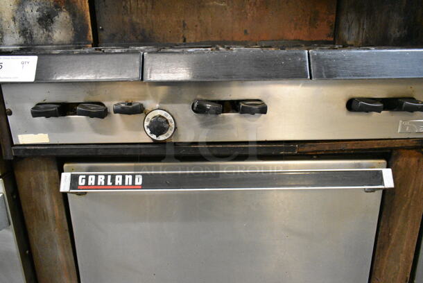 Garland Metal Commercial Natural Gas Powered 6 Burner Range w/ Oven, Over Shelf and Back Splash. This Unit Was In Working Condition When the Restaurant Closed. (kitchen) - Image 4 of 6